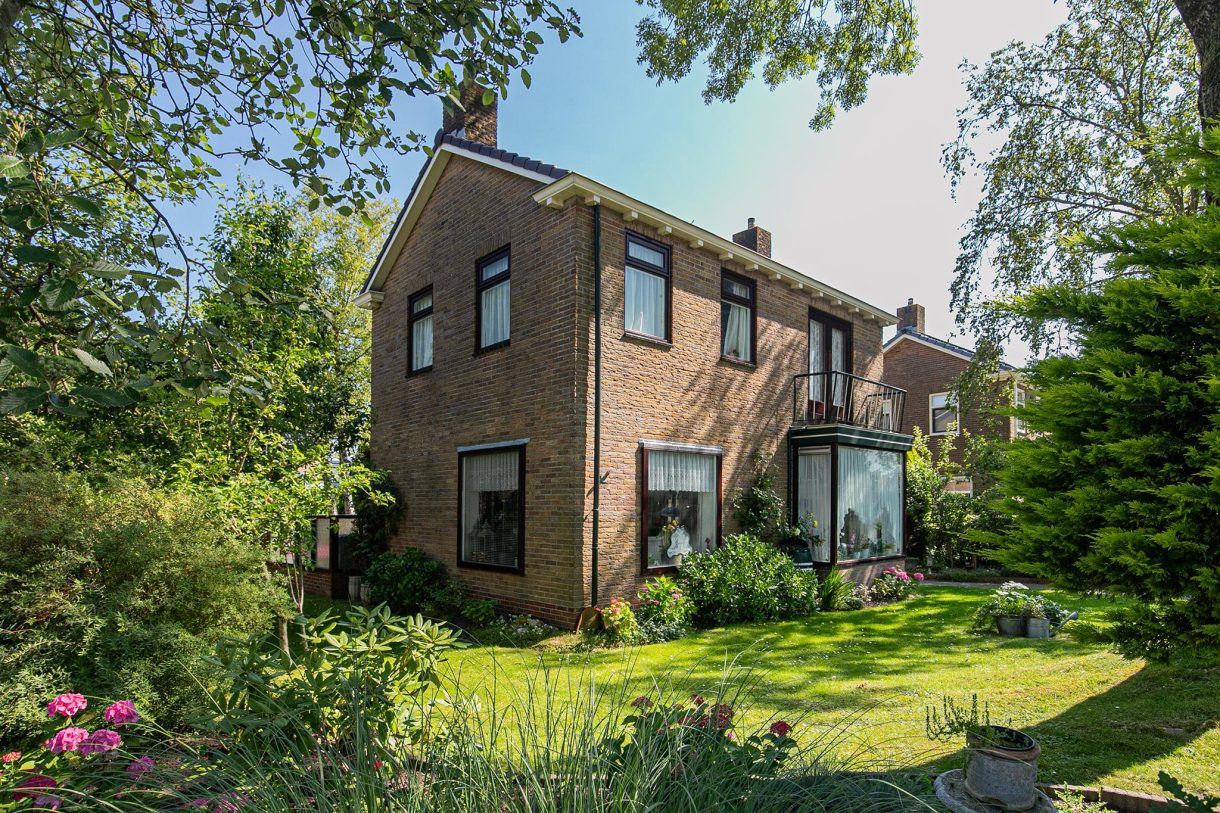 Te koop: Foto Woonhuis aan de Aykema Burchtstraat 11 in Grijpskerk