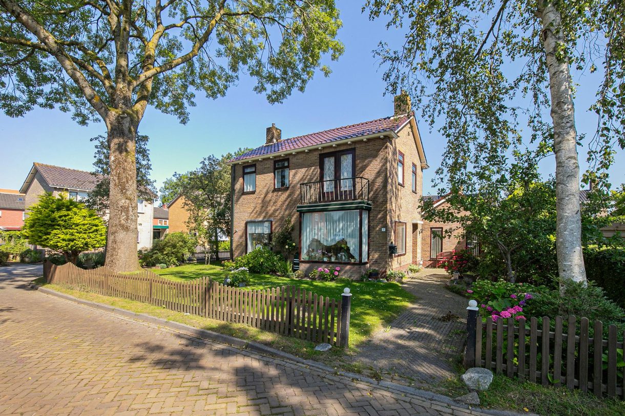 Te koop: Foto Woonhuis aan de Aykema Burchtstraat 11 in Grijpskerk