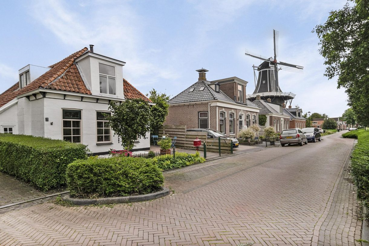 Te koop: Foto Woonhuis aan de Molenstraat 43 in Grijpskerk