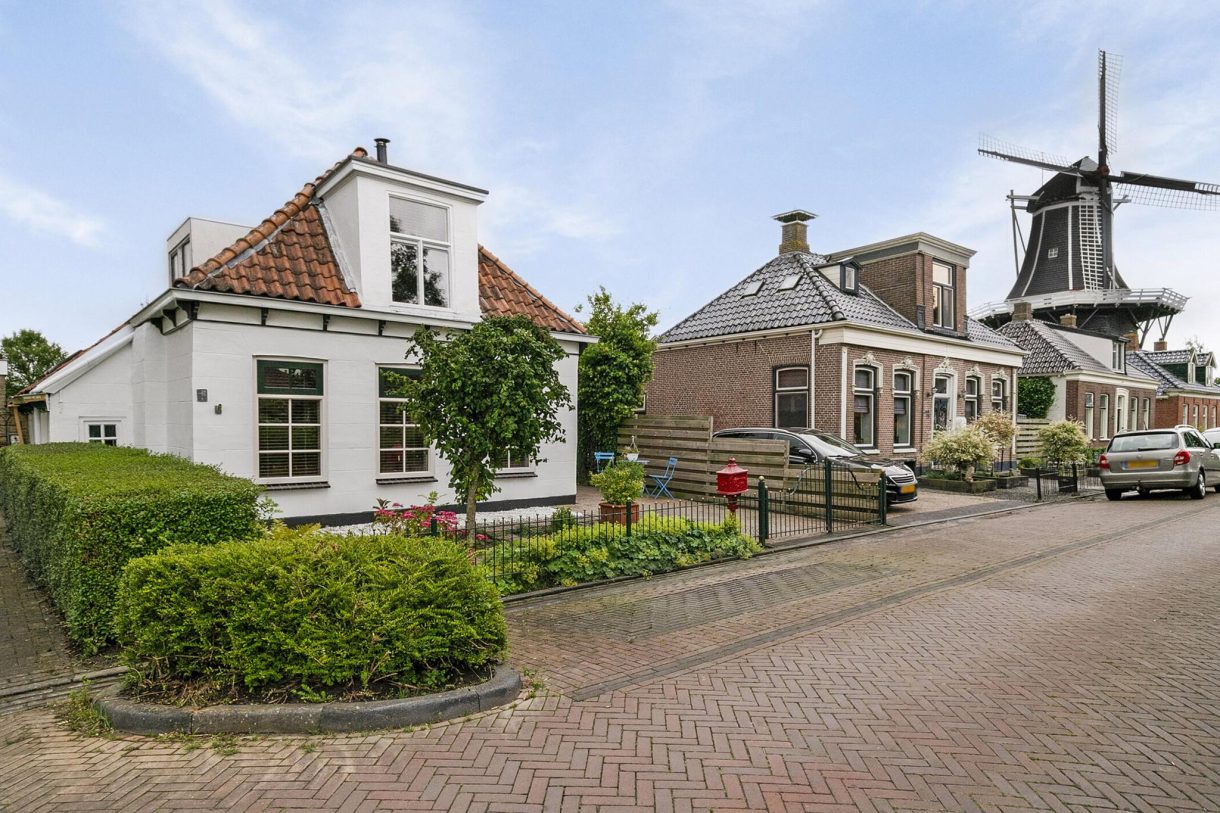 Te koop: Foto Woonhuis aan de Molenstraat 43 in Grijpskerk