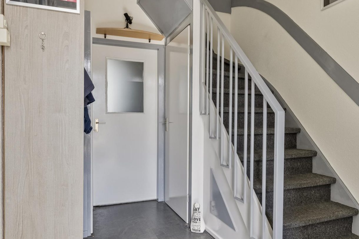 Te koop: Foto Woonhuis aan de Kerkstraat 10 in Munnekezijl