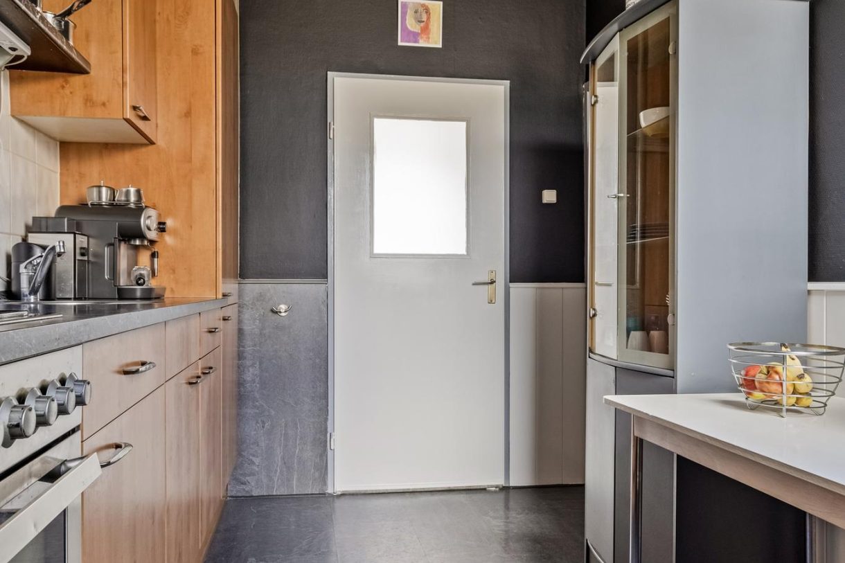 Te koop: Foto Woonhuis aan de Kerkstraat 10 in Munnekezijl