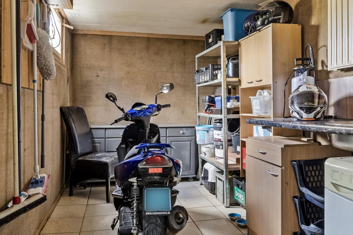 Te koop: Foto Woonhuis aan de Kerkstraat 10 in Munnekezijl