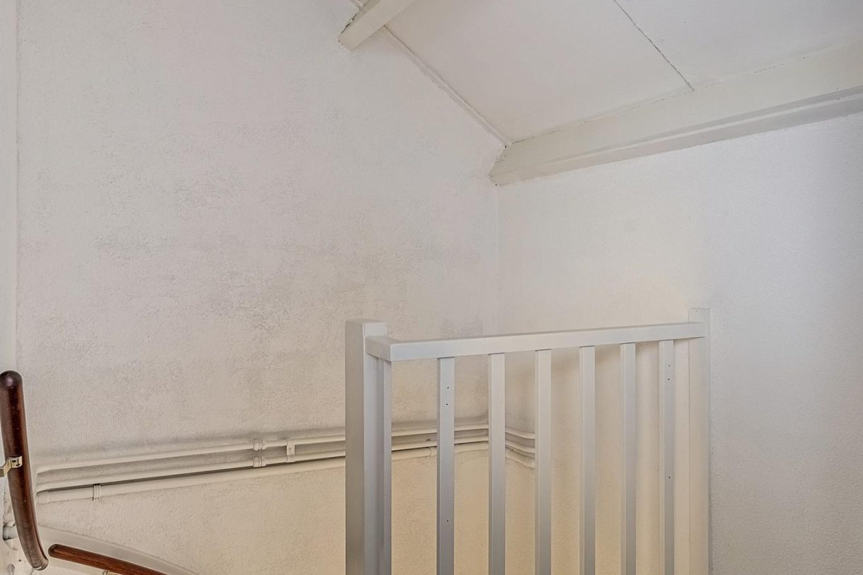 Te koop: Foto Woonhuis aan de Kerkstraat 10 in Munnekezijl