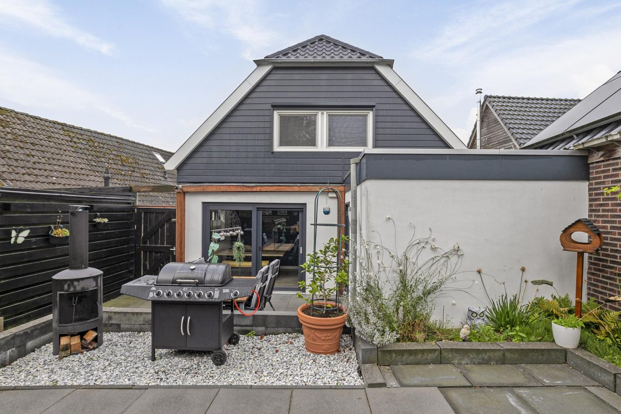 Te koop: Foto Woonhuis aan de Oude Haven 2 in Niezijl