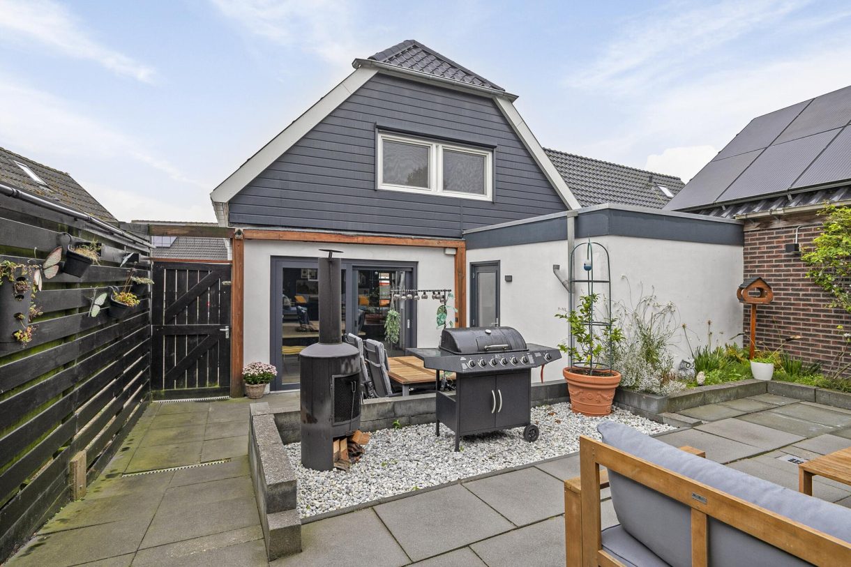 Te koop: Foto Woonhuis aan de Oude Haven 2 in Niezijl