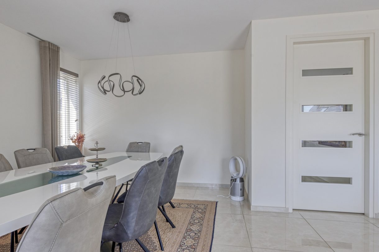 Te koop: Foto Woonhuis aan de De Vuurjuffer 11 in Eelderwolde