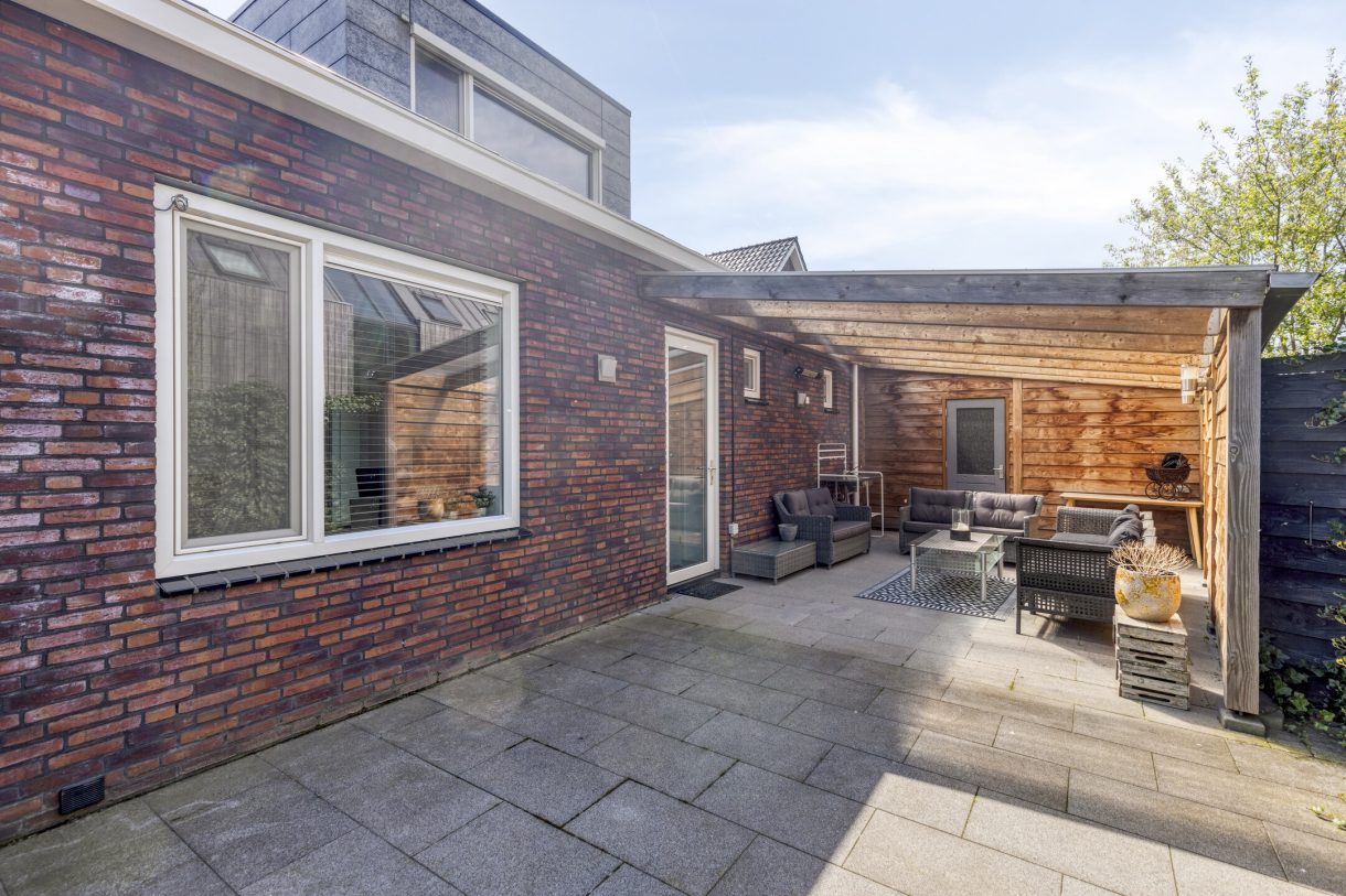 Te koop: Foto Woonhuis aan de De Vuurjuffer 11 in Eelderwolde