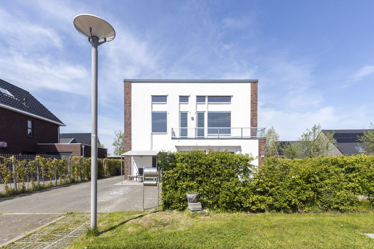 Te koop: Foto Woonhuis aan de De Vuurjuffer 11 in Eelderwolde