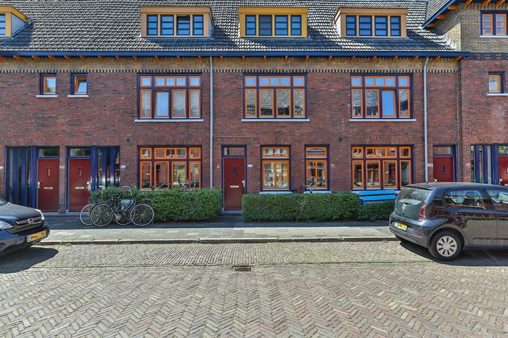 stadswoning in Amsterdamse Schoolstijl Groningen